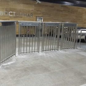 изготовление Ограждения для турникетов в метро
